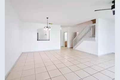 2052 Oakhurst Way, Riviera Beach, FL 33404 - Photo 3