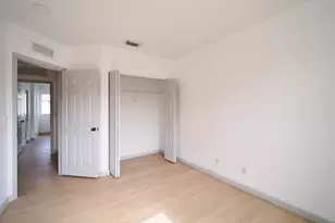 2052 Oakhurst Way, Riviera Beach, FL 33404 - Photo 15