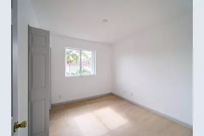 2052 Oakhurst Way, Riviera Beach, FL 33404 - Photo 11