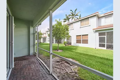 2052 Oakhurst Way, Riviera Beach, FL 33404 - Photo 19