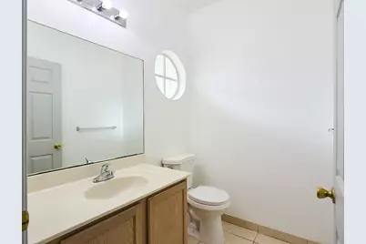 2052 Oakhurst Way, Riviera Beach, FL 33404 - Photo 5