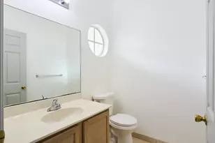 2052 Oakhurst Way, Riviera Beach, FL 33404 - Photo 5