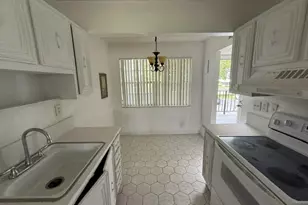8105 NW 61st St, Tamarac, FL 33321 - Photo 7