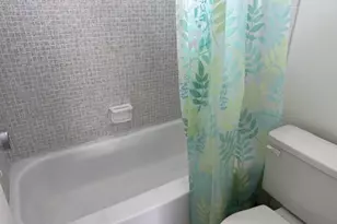 8105 NW 61st St, Tamarac, FL 33321 - Photo 11