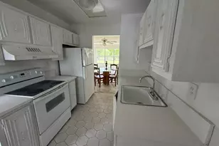 8105 NW 61st St, Tamarac, FL 33321 - Photo 9