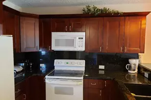 899 SE 2nd Ave, Deerfield Beach, FL 33441 - Photo 3