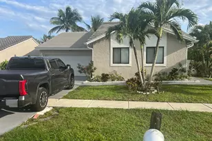 5765 Strawberry Lakes Cir, Lake Worth, FL 33463 - Photo 3
