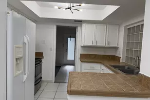 7315 NW 57th Pl, Tamarac, FL 33321 - Photo 3