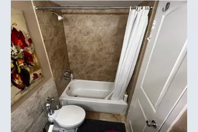 26 Diplomat Parkway, Hallandale, FL 33009 - Photo 7