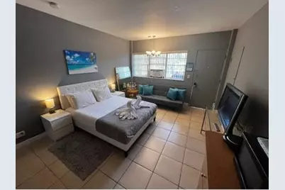 26 Diplomat Parkway, Hallandale, FL 33009 - Photo 11