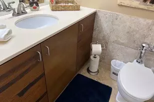 26 Diplomat Pkwy, Hallandale, FL 33009 - Photo 5