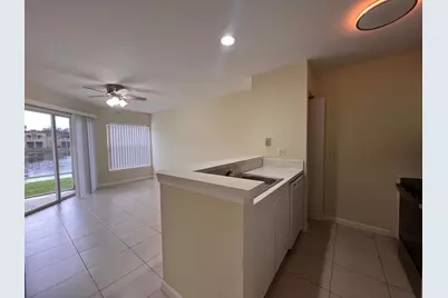 4847 Via Palm Lakes #1005, West Palm Beach, FL 33417 - Photo 3
