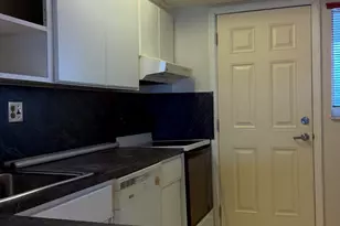 1100 NE 191st St, Miami, FL 33179 - Photo 9