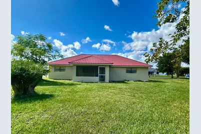 328 W Sugarland Circle, Clewiston, FL 33440 - Photo 13