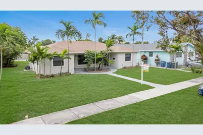 814 NE 8th Street, Hallandale Beach, FL 33009 - Photo 3