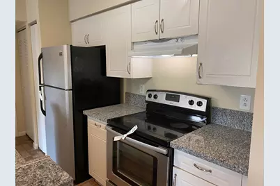 4879 Via Palm Lakes #615, West Palm Beach, FL 33417 - Photo 9