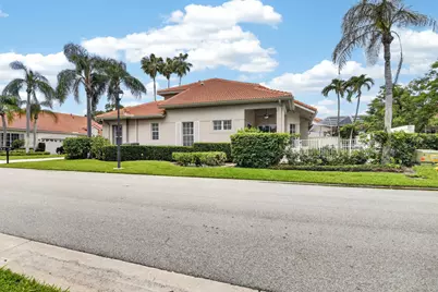 32 Monterey Pointe Drive, Palm Beach Gardens, FL 33418 - Photo 5