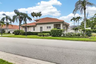 32 Monterey Pointe Dr, Palm Beach Gardens, FL 33418 - Photo 5