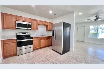 124 Abaco Drive, Palm Springs, FL 33461 - Photo 11