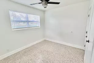 124 Abaco Dr, Palm Springs, FL 33461 - Photo 15