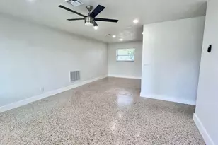 124 Abaco Dr, Palm Springs, FL 33461 - Photo 7