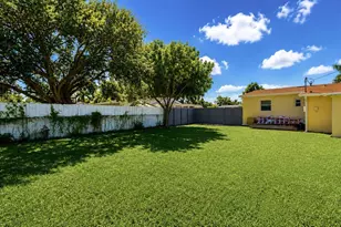 124 Abaco Dr, Palm Springs, FL 33461 - Photo 3