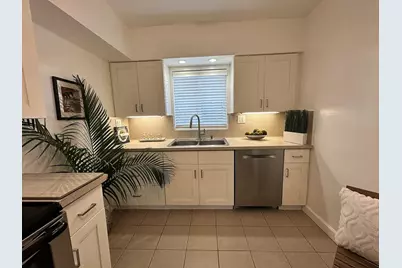 950 E Dayton Circle, Fort Lauderdale, FL 33312 - Photo 5