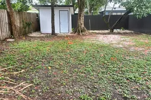 950 E Dayton Cir, Fort Lauderdale, FL 33312 - Photo 23