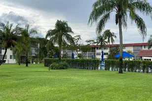 9420 S Hollybrook Lake Dr, Pembroke Pines, FL 33025 - Photo 17