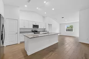 1267 SW Edinburgh Dr, Port Saint Lucie, FL 34953 - Photo 13
