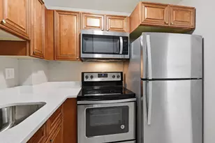 9360 Fontainebleau Blvd, Miami, FL 33172 - Photo 17
