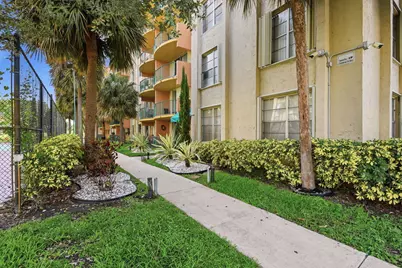 9360 Fontainebleau Boulevard #Apt 310, Miami, FL 33172 - Photo 3