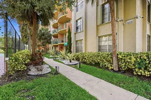 9360 Fontainebleau Blvd, Miami, FL 33172 - Photo 3