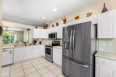 10760 Royal Caribbean Circle, Boynton Beach, FL 33437 - Photo 5