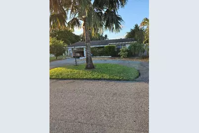 311 NE 42nd Street, Oakland Park, FL 33334 - Photo 3