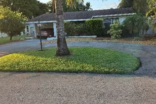 311 NE 42nd St, Oakland Park, FL 33334 - Photo 3