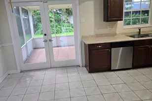 311 NE 42nd St, Oakland Park, FL 33334 - Photo 13