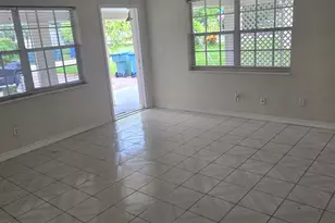 311 NE 42nd St, Oakland Park, FL 33334 - Photo 9
