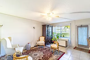 213 Fanshaw F, Boca Raton, FL 33434 - Photo 3