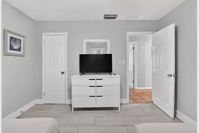 721 NE 8th Avenue, Boynton Beach, FL 33435 - Photo 19