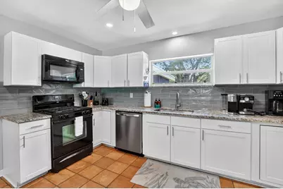 721 NE 8th Avenue, Boynton Beach, FL 33435 - Photo 9