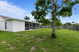 1313 Pinetta Cir, Wellington, FL 33414 - Photo 21