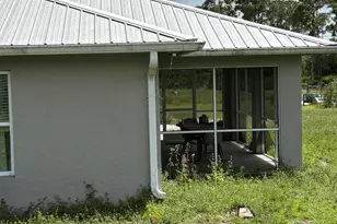 2872 Secretariat Dr, Labelle, FL 33935 - Photo 3