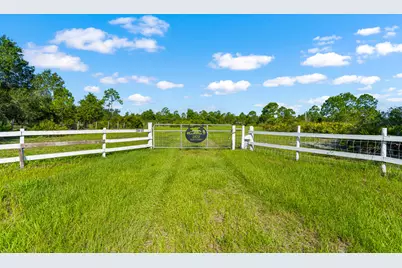 2872 Secretariat Drive, Labelle, FL 33935 - Photo 3