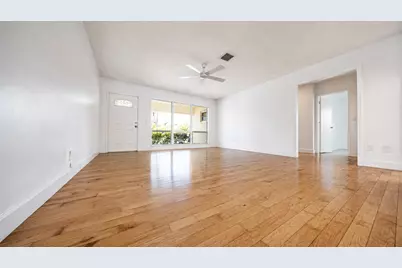 420 SE 4th Court, Pompano Beach, FL 33060 - Photo 7