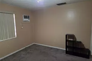 59 Flagami Blvd, Miami, FL 33144 - Photo 5