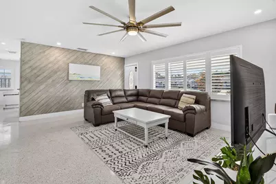 1123 SE 2nd Avenue, Deerfield Beach, FL 33441 - Photo 5