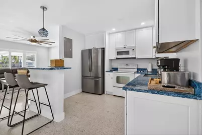 1123 SE 2nd Avenue, Deerfield Beach, FL 33441 - Photo 7