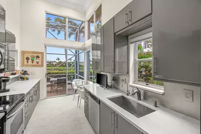 5246 Windsor Parke Drive, Boca Raton, FL 33496 - Photo 9