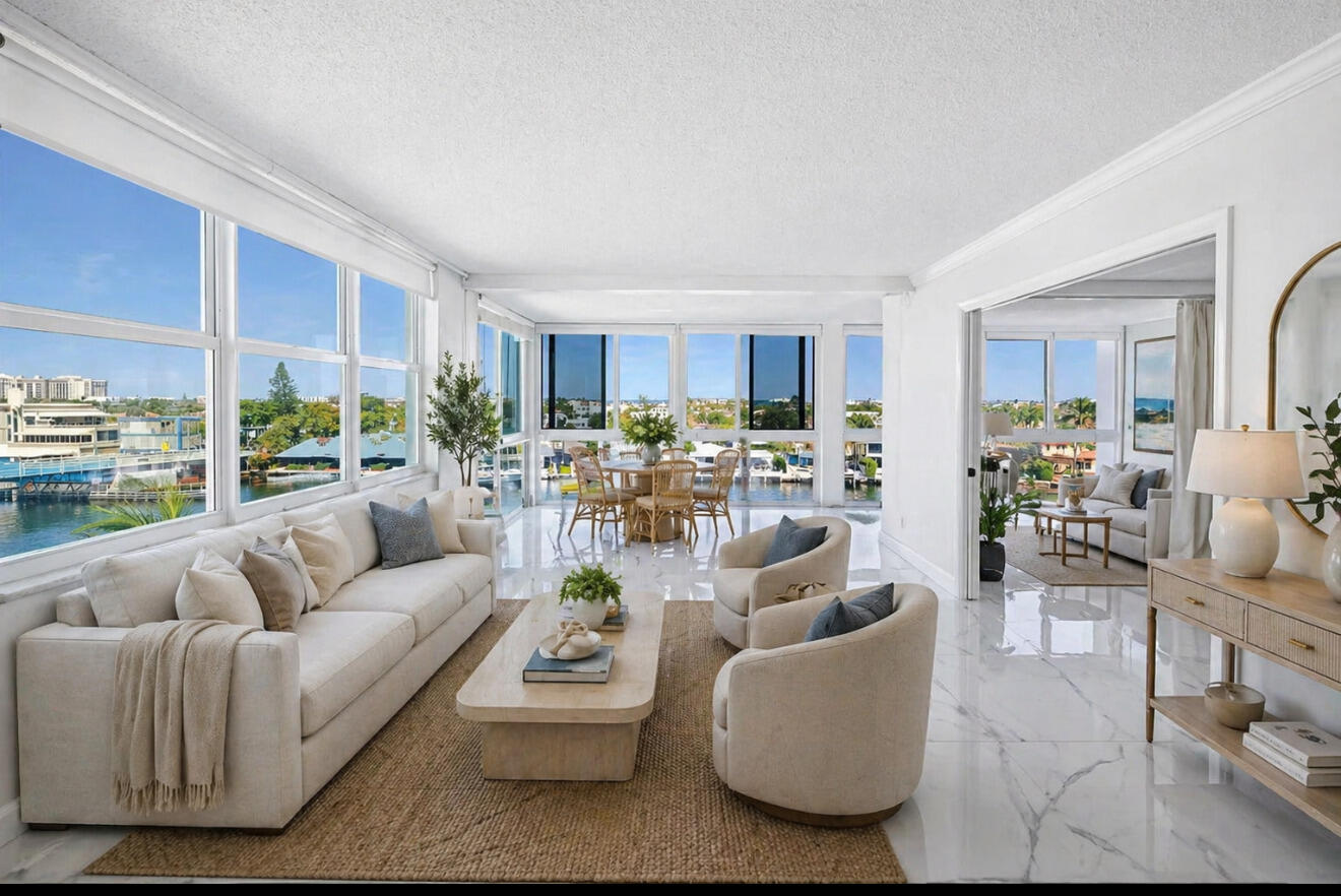 3100 NE 49th St #601 main architectural view